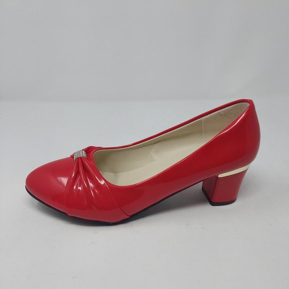 Women’s Red Patent Leather Low Heel Pumps Size 39 Rhinestone Accent - Picture 11 of 15